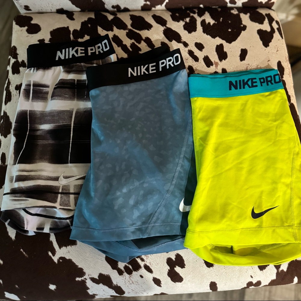 NIKE Pro Athletic Shorts 3PACK